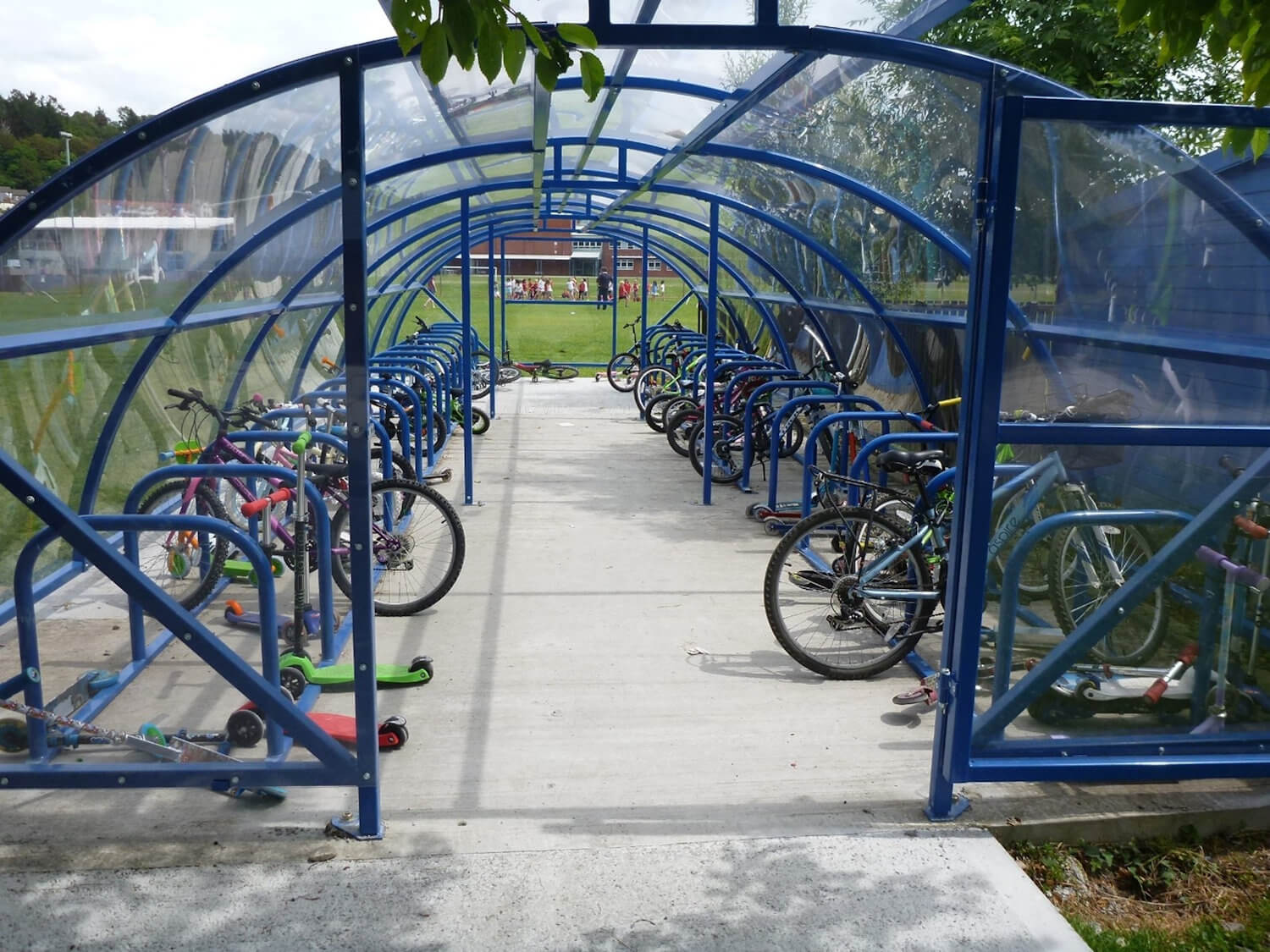 Ysgol Gymraeg cycle compound