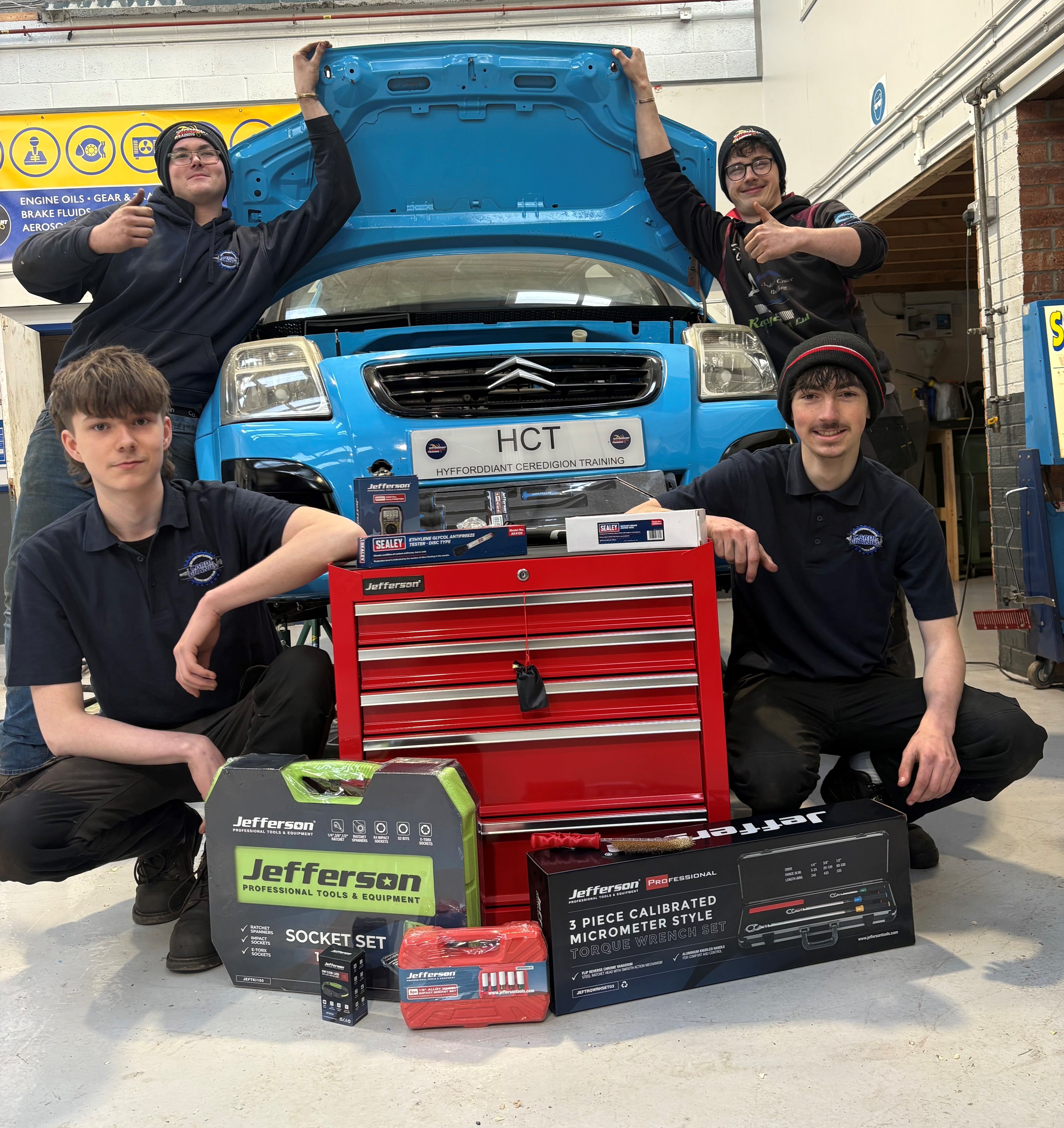 Cardi Cranks sponsors Level 1 JGW+ Mechanics learners